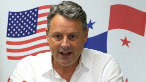 Посол США в Панаме подал в отставку из-за неполиткорректных высказываний Трампа