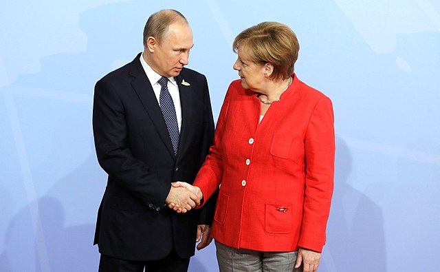 Ангела Меркель примет Владимира Путина в замке Мезеберг под Берлином