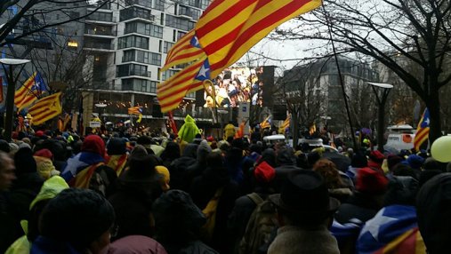 В Брюсселе более 40 тысяч  человек вышли на митинги: известны причины протестов