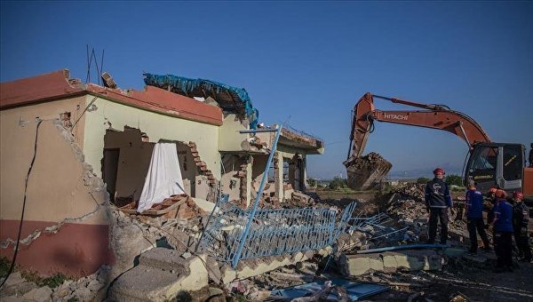 В Турции произошло землетрясение, десятки пострадавших