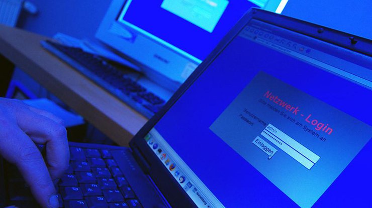 Хакерская атака: в Украине массово блокируют компьютеры (фото)