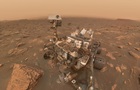 Марсоход Curiosity показал селфи на фоне бури