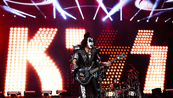 Солисту группы Kiss навсегда запретили появляться на телеканале Fox News