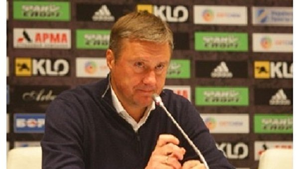 Тренер киевского Динамо требует наказать судью матча с Шахтером