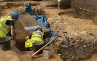 В Лондоне на стройке обнаружили древнеримский саркофаг