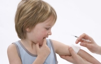 МОЗ призывает сделать прививки против дифтерии
