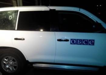 СММ ОБСЕ зафиксировала в Луганске армейскую технику и вооруженных лиц, а также следовавшую к городу с ОРДО военную автоколонну