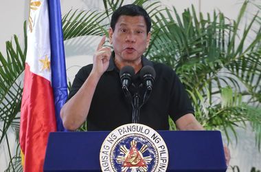 Скандальный президент Филиппин заявил, что с ним говорил Бог