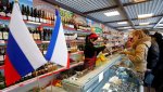 Московские цены, и низкие зарплаты: как выживают люди в аннексированном Крыму