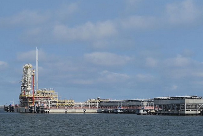 US energy secretary visits Polish LNG terminal