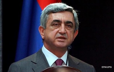 Прем єр-міністр Вірменії пішов у відставку
