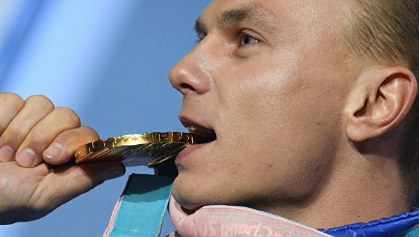 Олимпийскому чемпиону Абраменко получил премию в полмиллиона