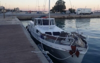 Украинскую яхту с около 60 нелегалами задержали в Средиземном море