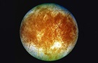Астрономы нашли новые следы активных гейзеров на спутнике Юпитера