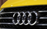 Audi представила серийный электромобиль E-tron