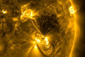В NASA показали фото коронарного выброса солнечного вещества