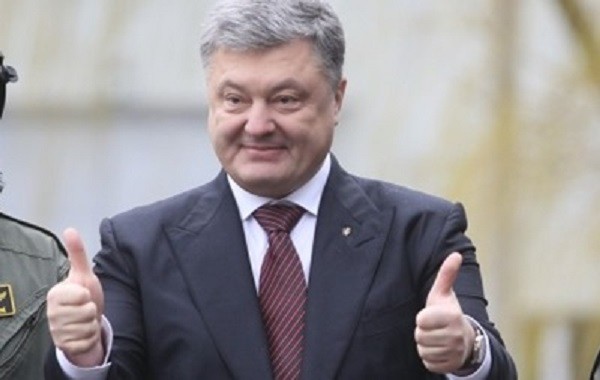 Порошенко поблагодарил США и Канаду за решение оказать военную поддержку Украине